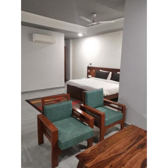 Romantic Stay SV Town House Deluxe Noida Sector 104